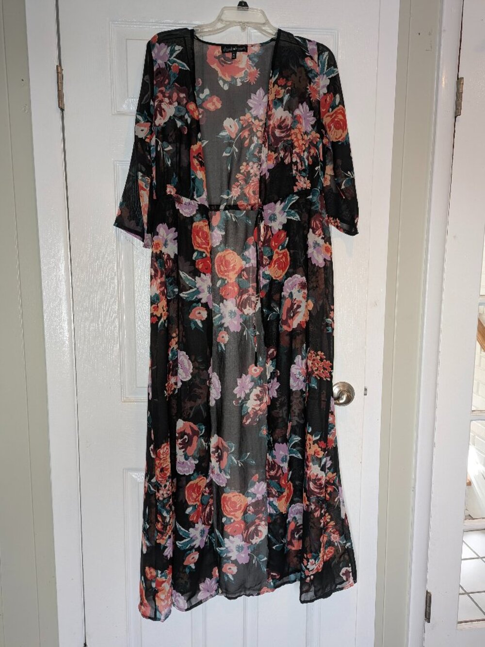 Derek Heart Floral Sheer Duster, Cinched waist, Size Medium